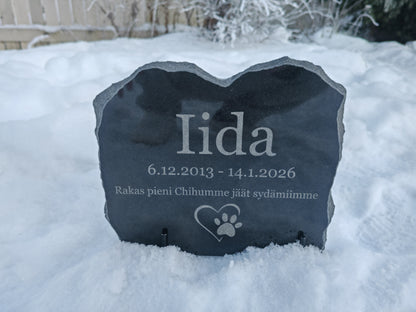 Lemmikin Hautakivi kaiverruksella, koiran / kissan hautakivi nimellä